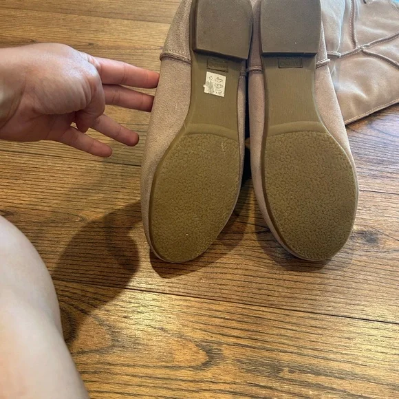 Women's Tan Knee-High Boots - Picture 7 of 7